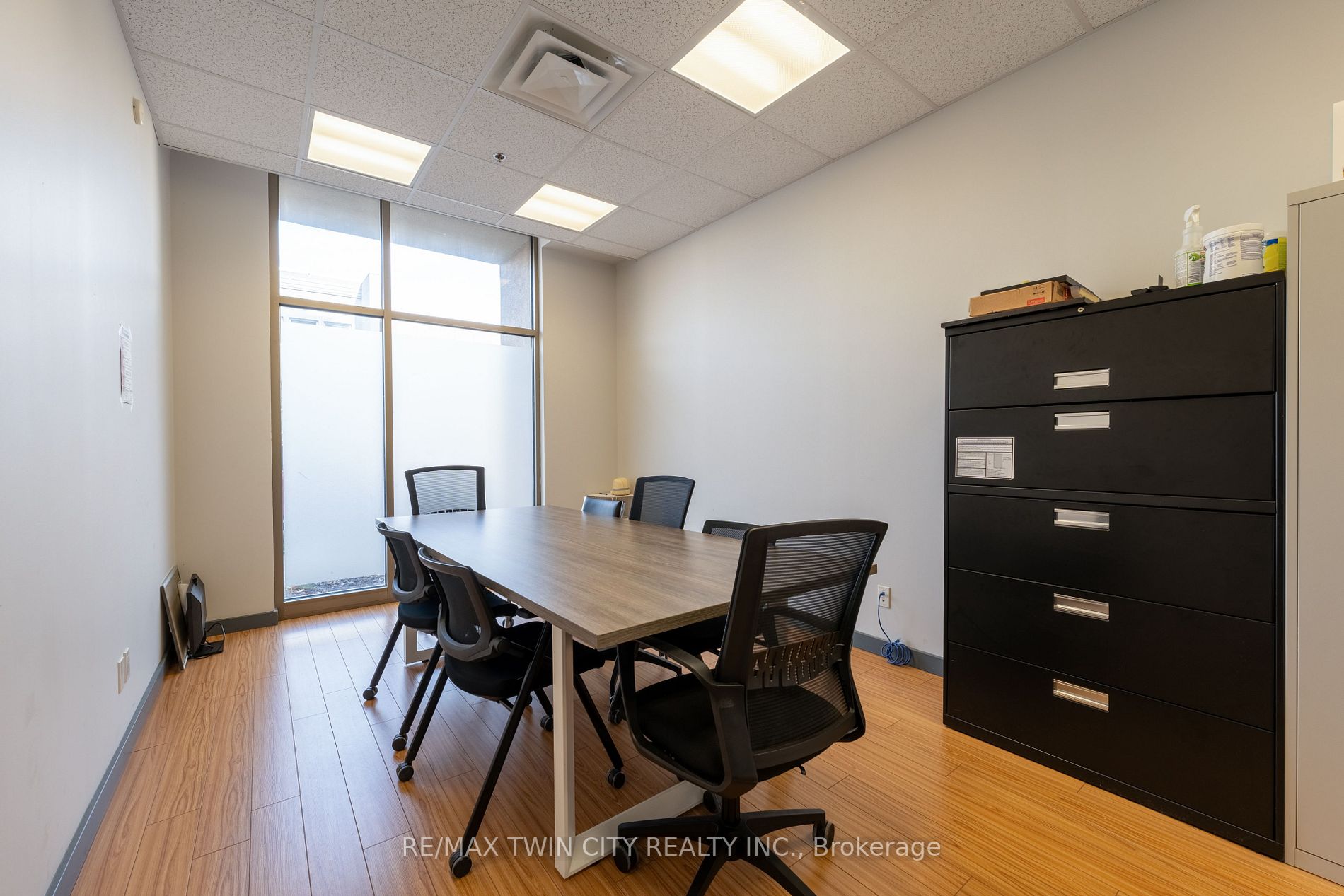 255 Colborne St E, #2