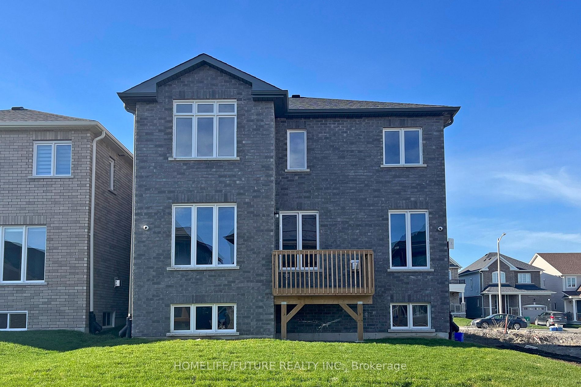 424 Sadler Way