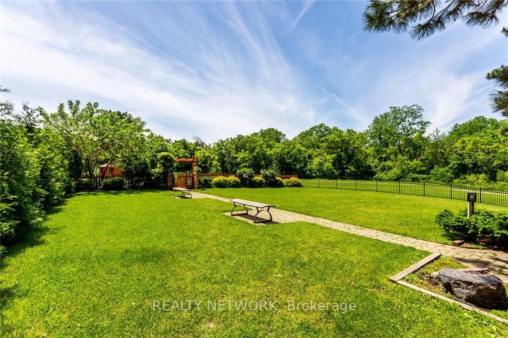 350 Quigley Rd, #536