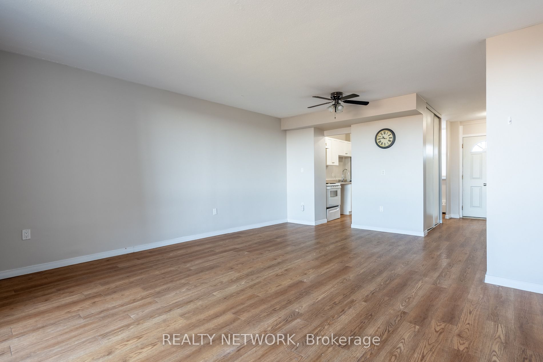 350 Quigley Rd, #536