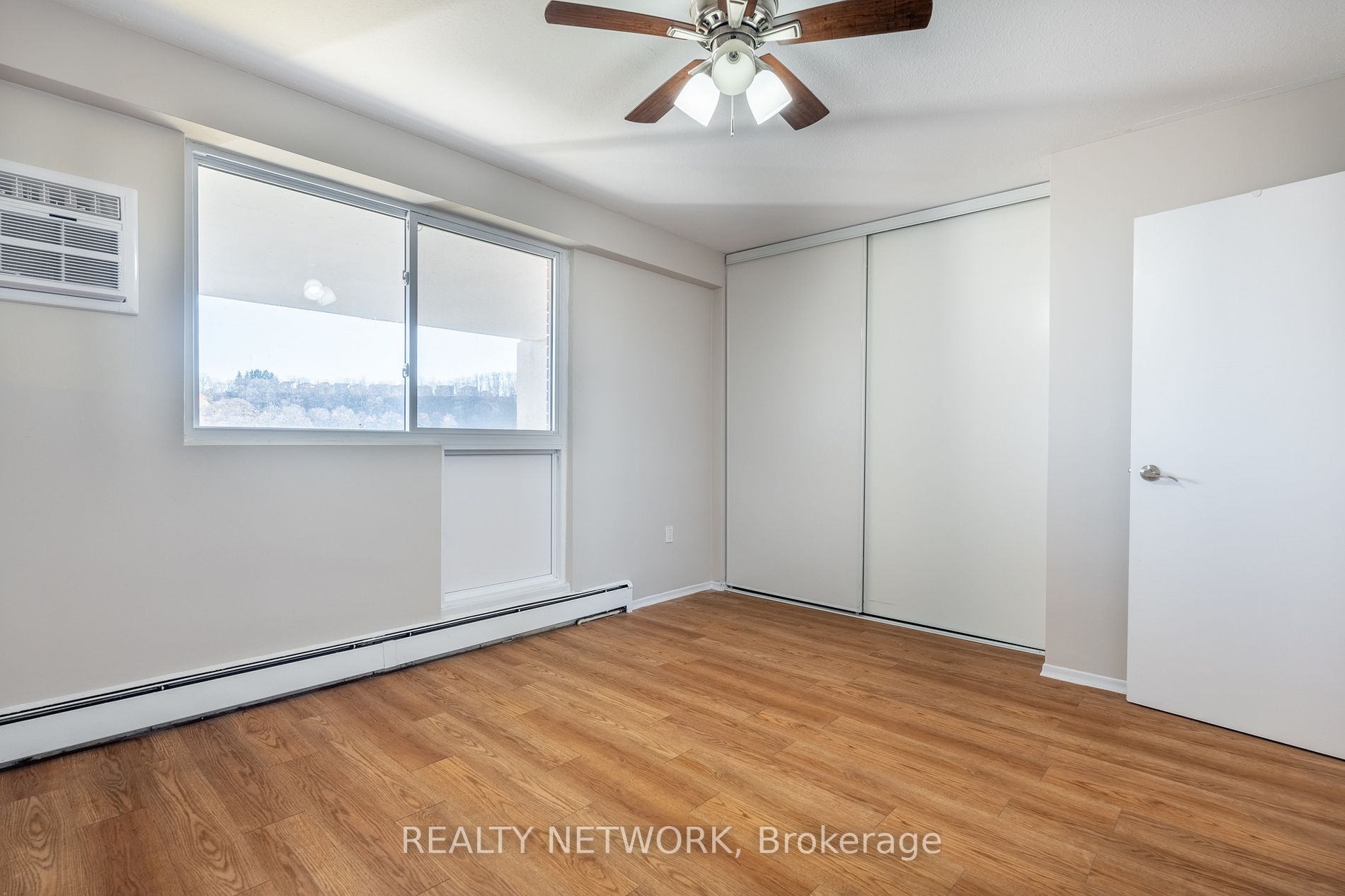350 Quigley Rd, #536
