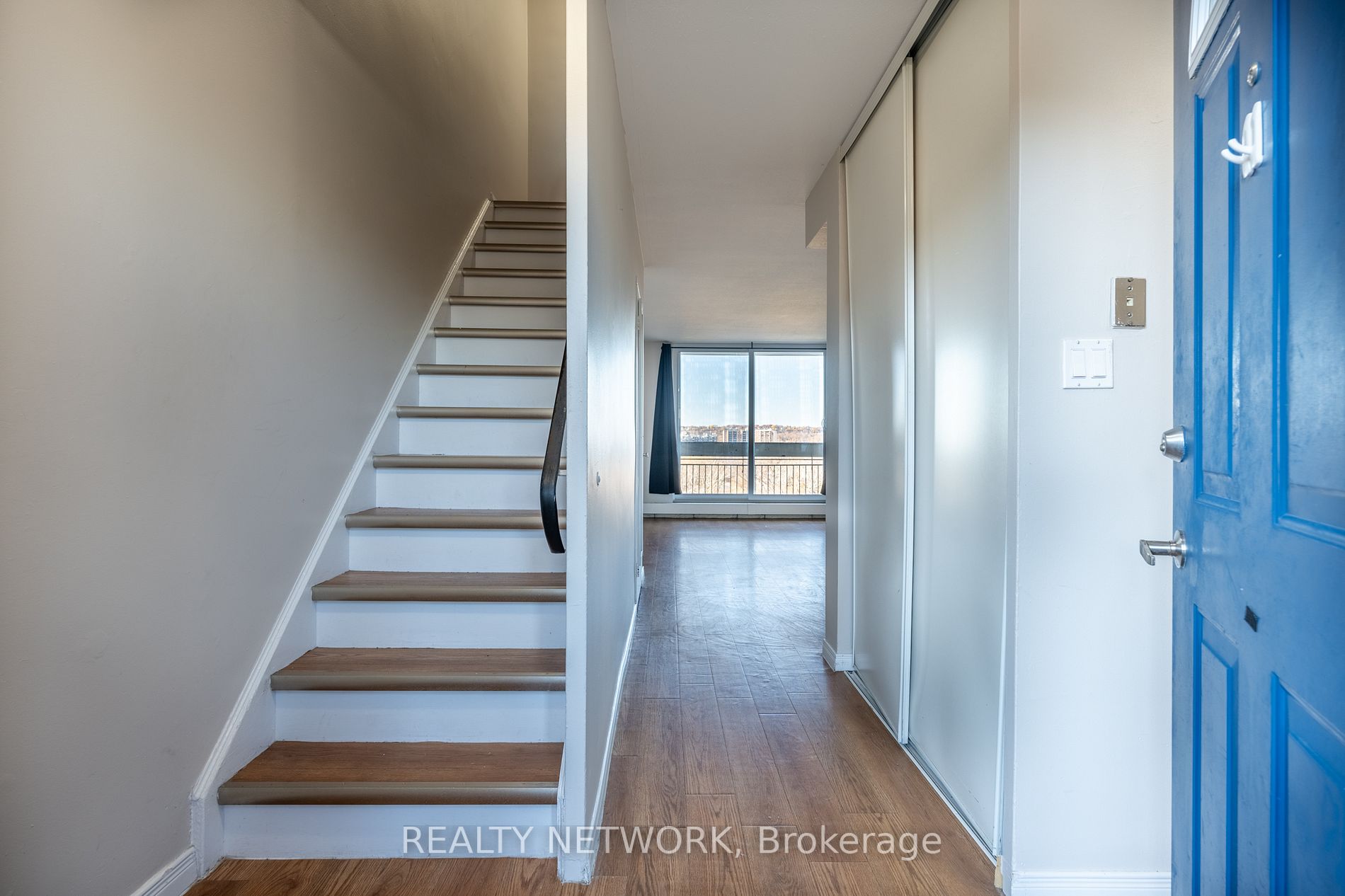 350 Quigley Rd, #536
