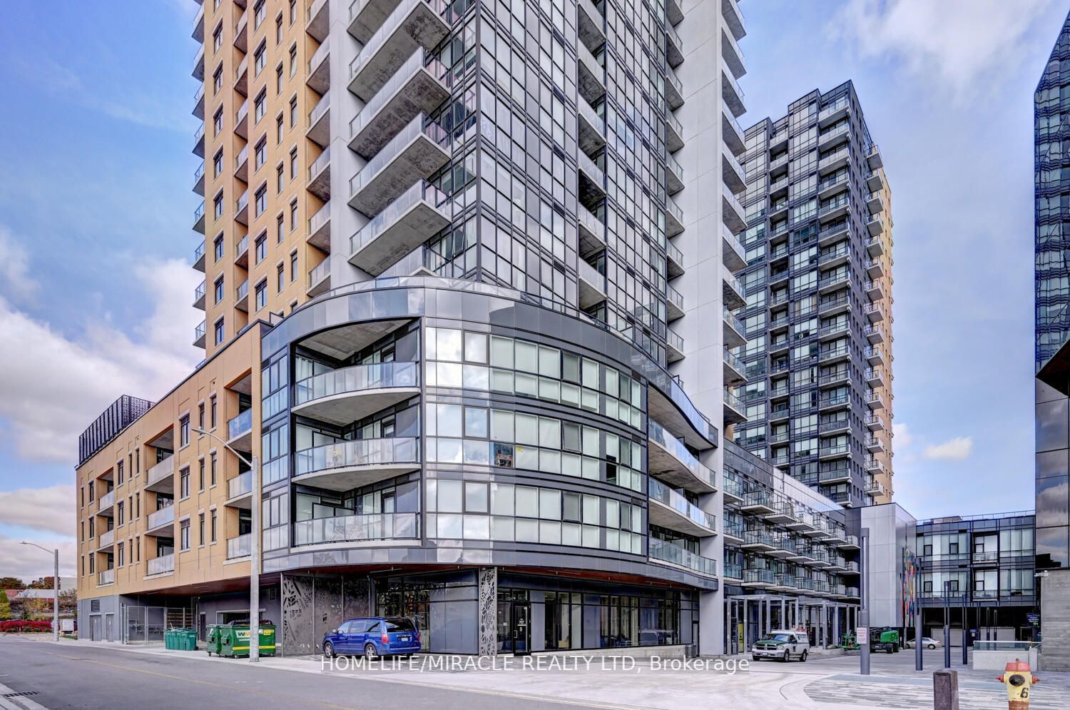 108 Garment St, #401