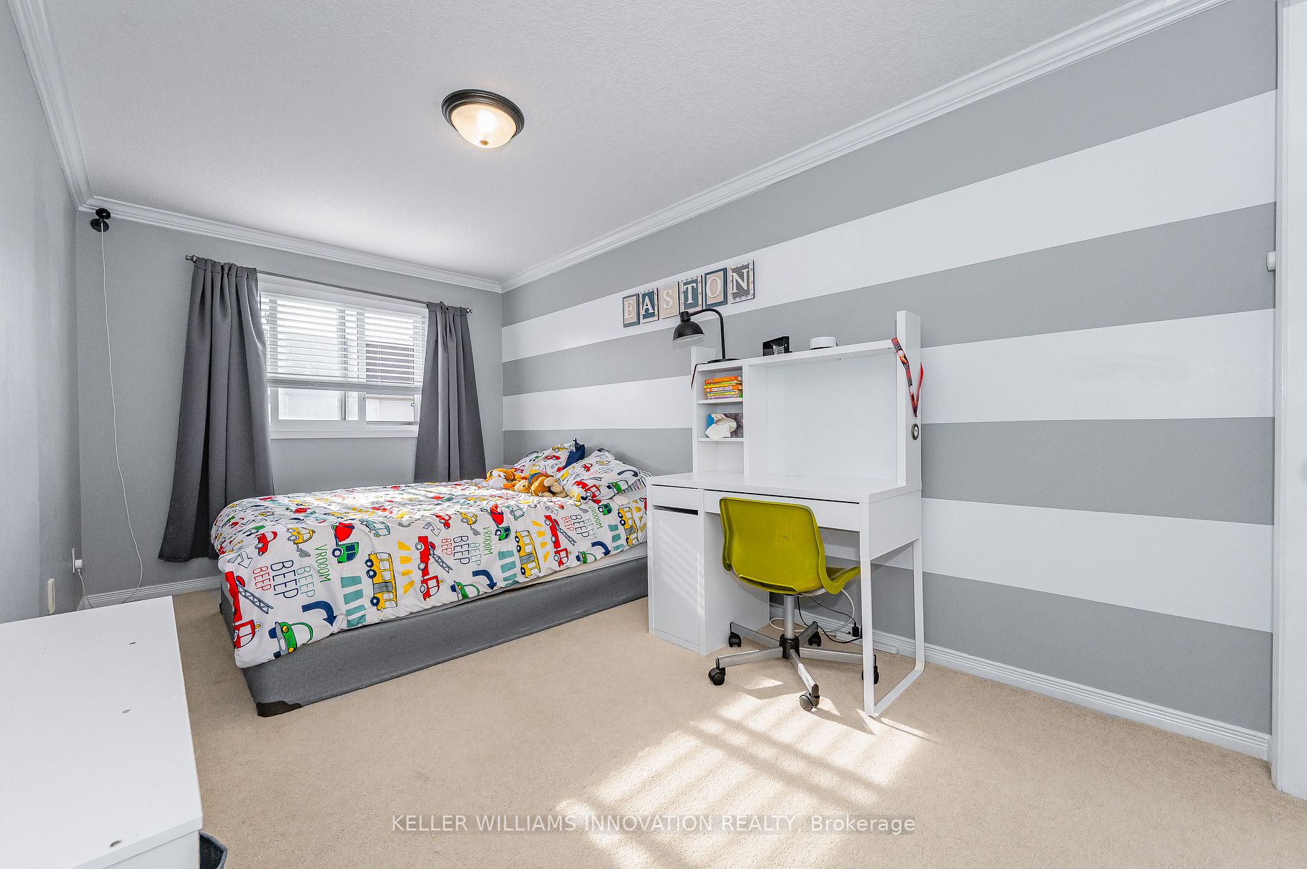 288 Sophia Cres