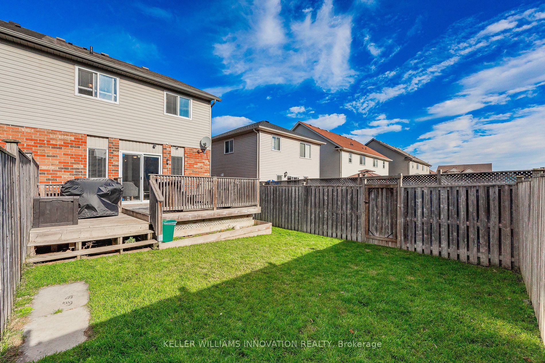 288 Sophia Cres