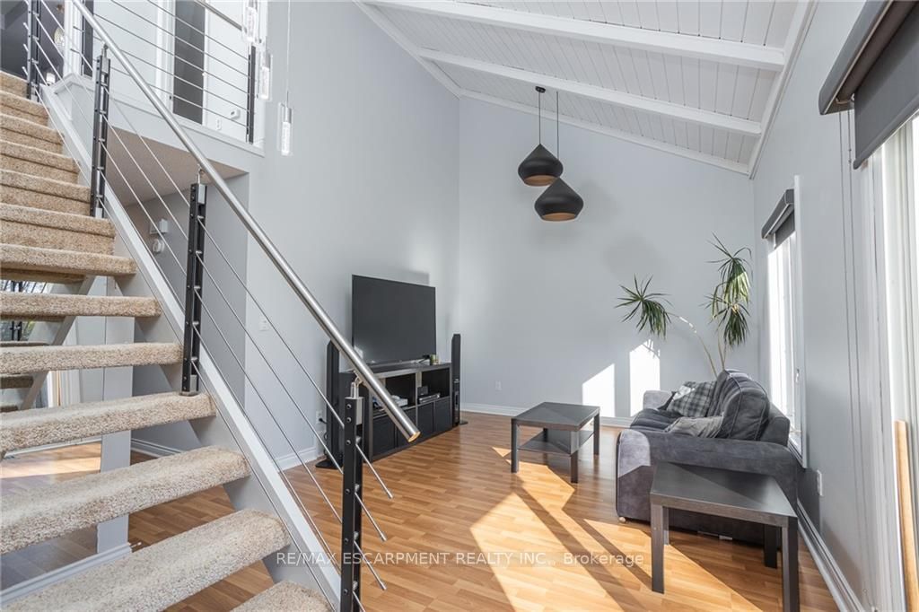 50 Greenmeadow Crt