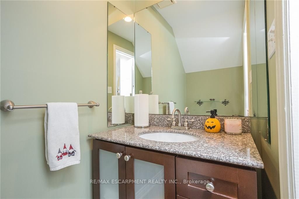 50 Greenmeadow Crt