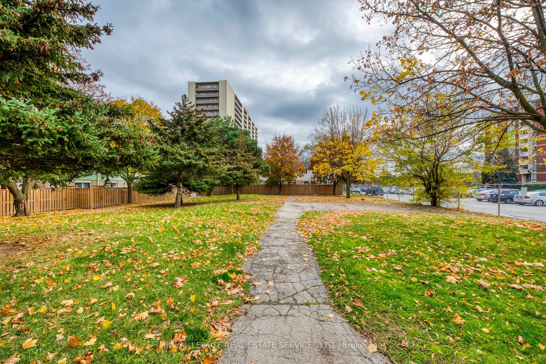 54 Riverdale Dr, #22