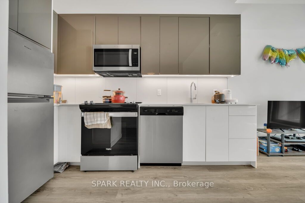 60 Frederick St, #712