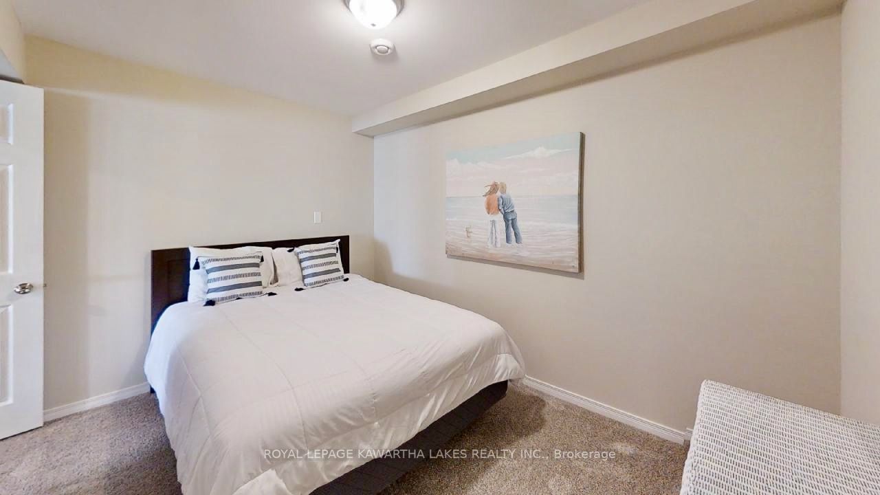1425 Killarney Bay Rd