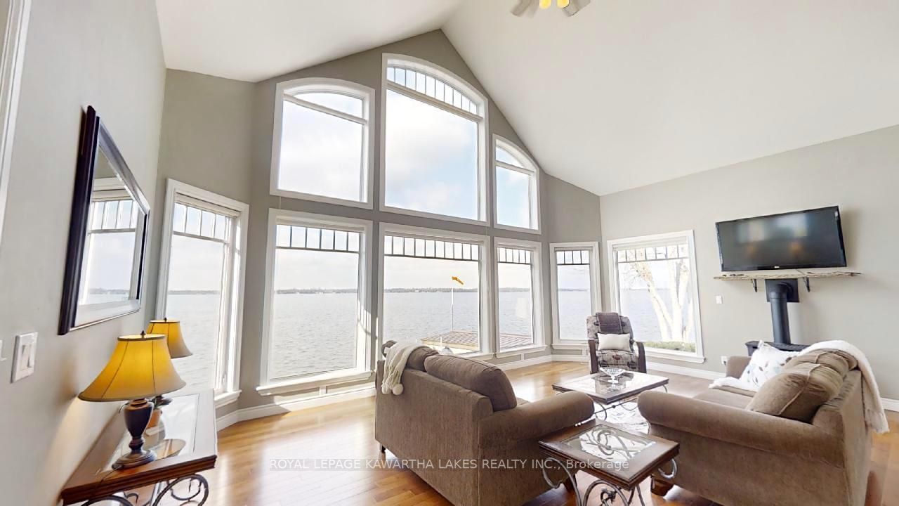 1425 Killarney Bay Rd