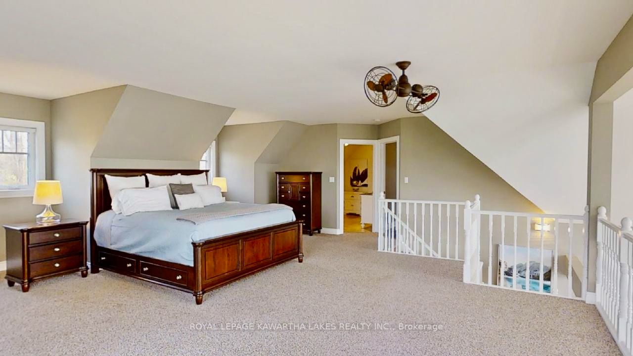 1425 Killarney Bay Rd