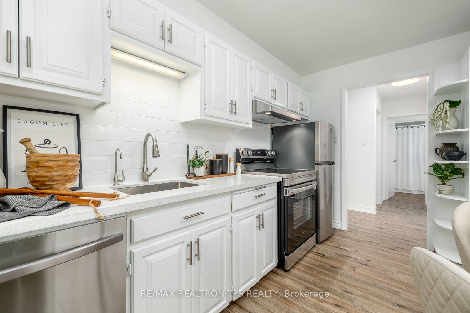 1579 Highway 7A