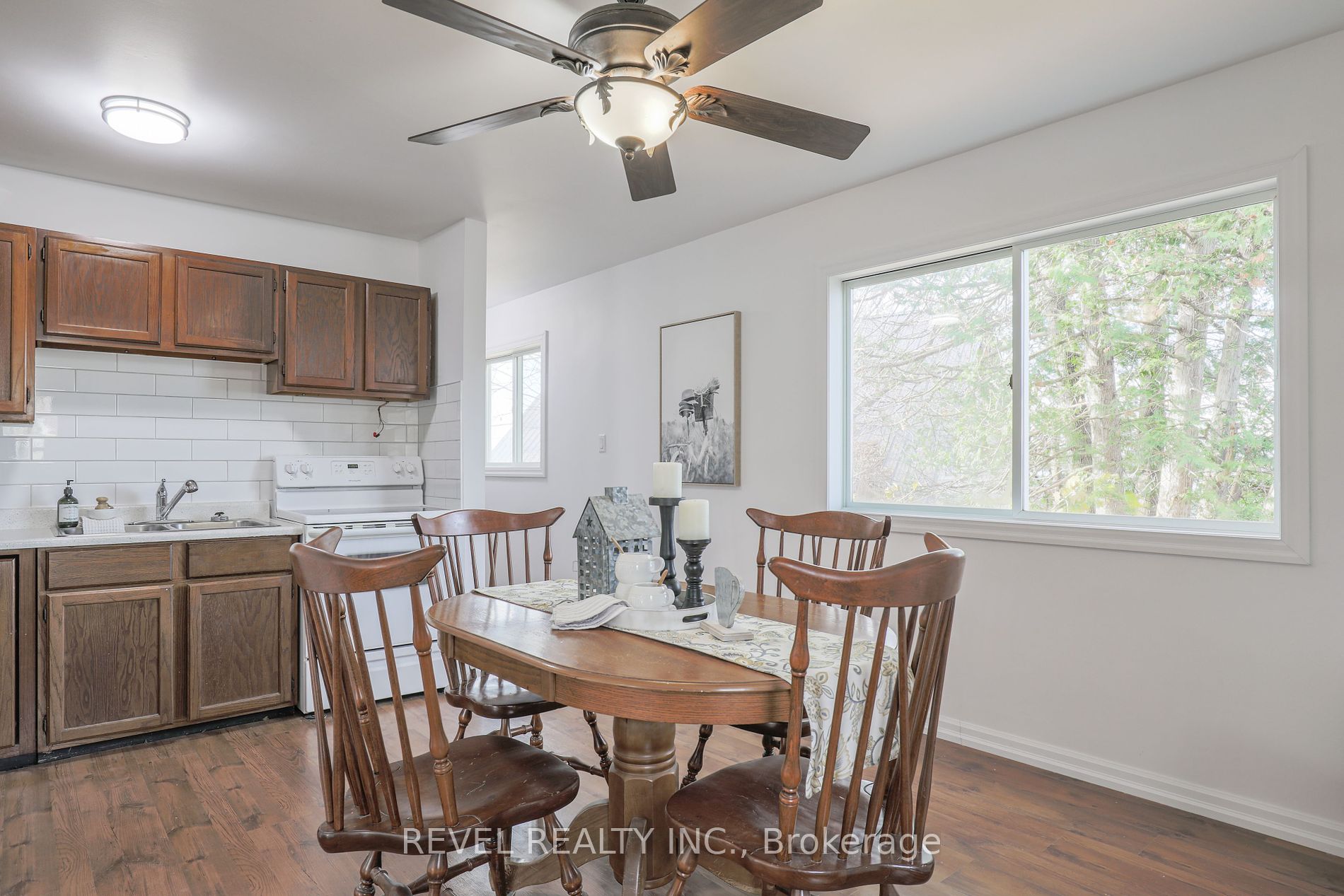 36 Birchcliff Ave