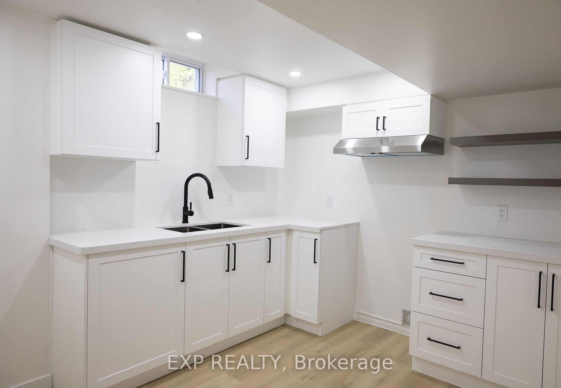 27 John Murray St, #Bsmt