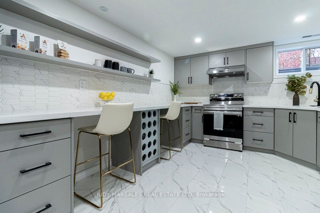 9 Endfield Ave