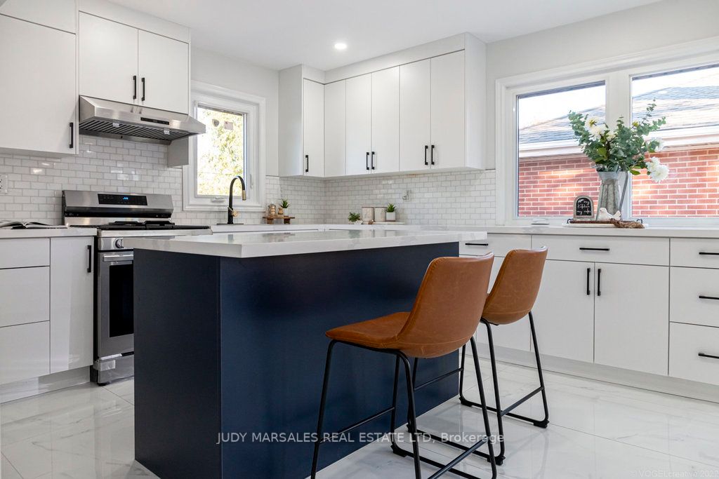 9 Endfield Ave