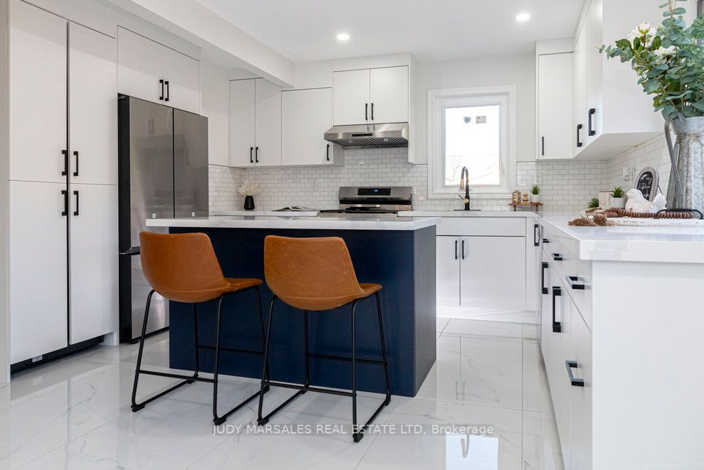 9 Endfield Ave