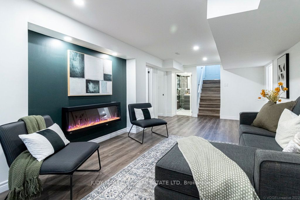 9 Endfield Ave