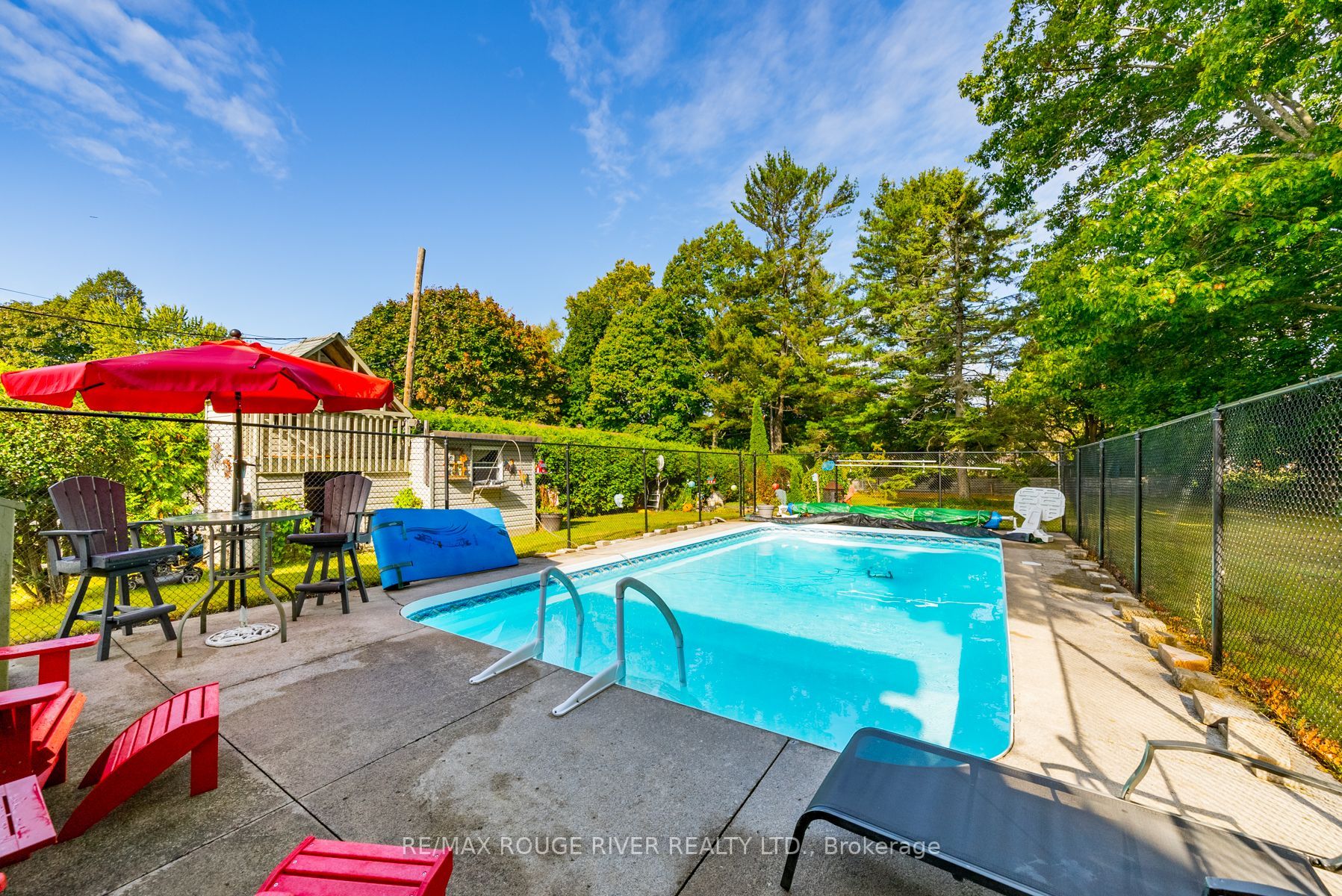 24 Hamilton Ave