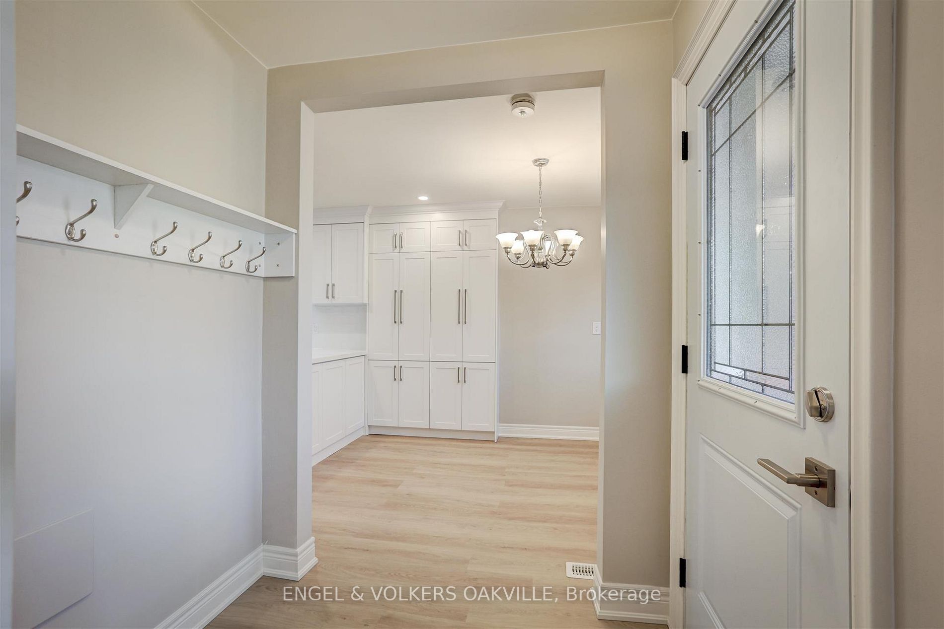 172 Kimberly- Upper Unit Dr