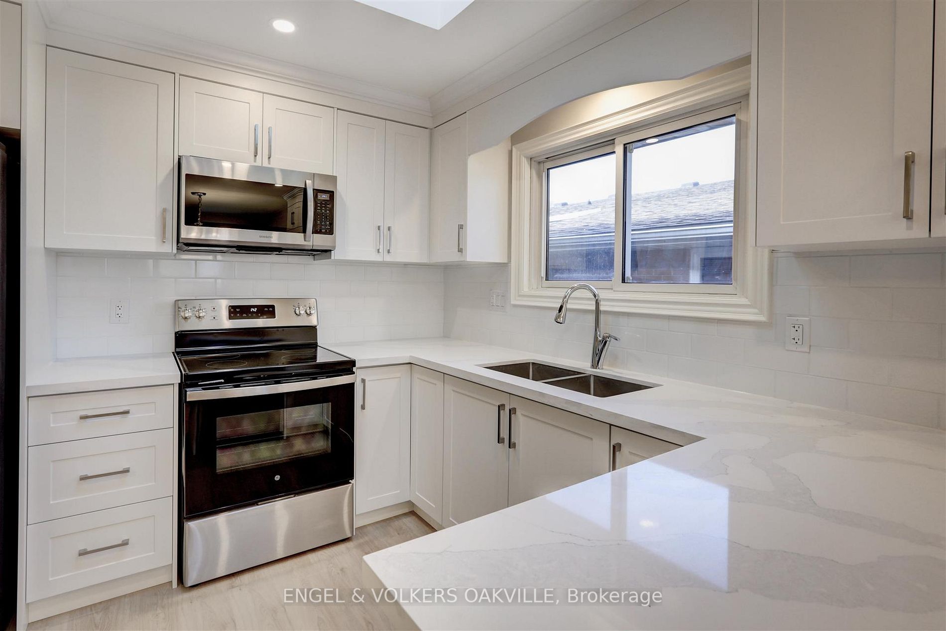 172 Kimberly- Upper Unit Dr