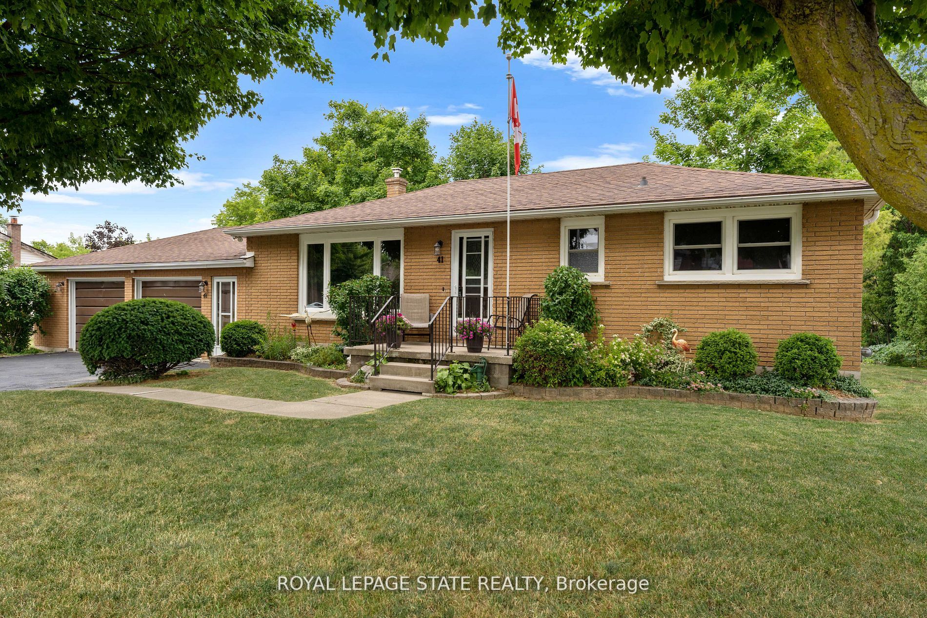 41 Leckie Ave
