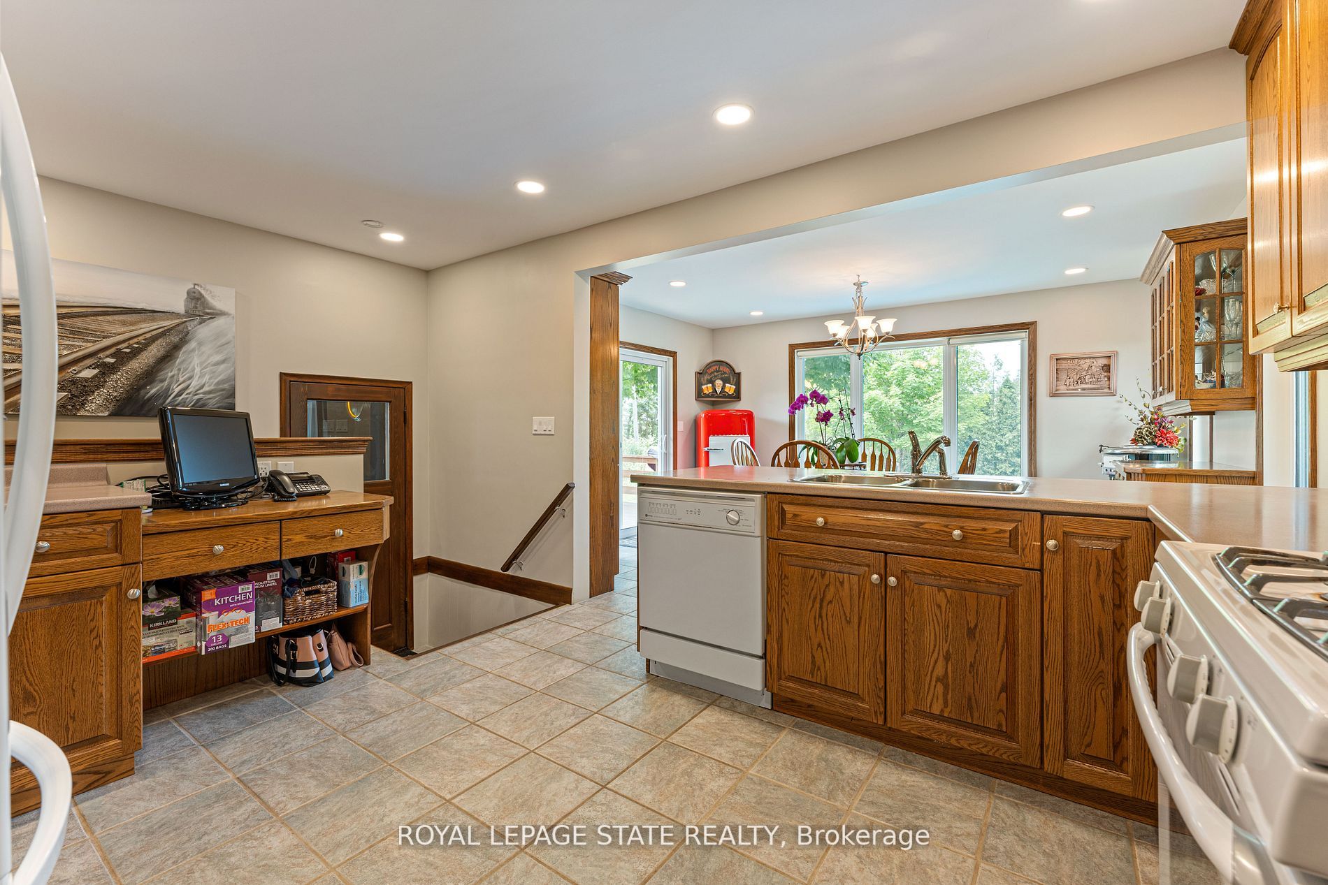 41 Leckie Ave