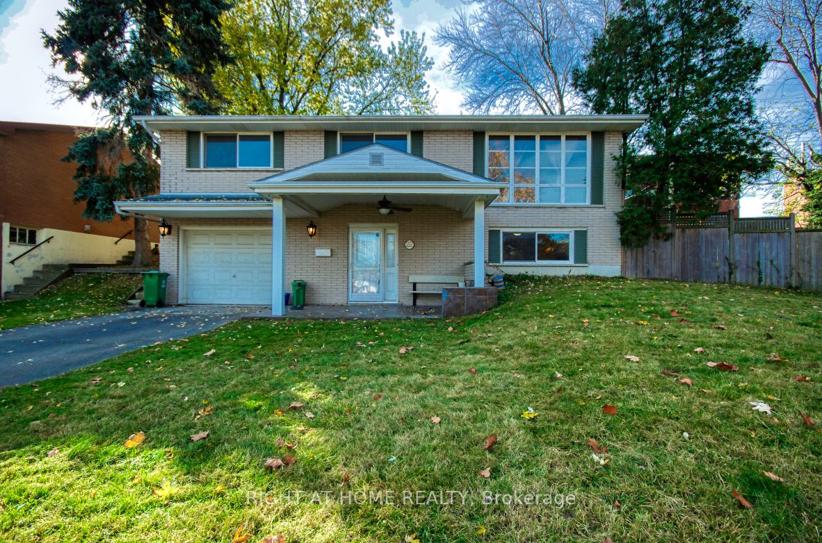 22 Colonial Crt