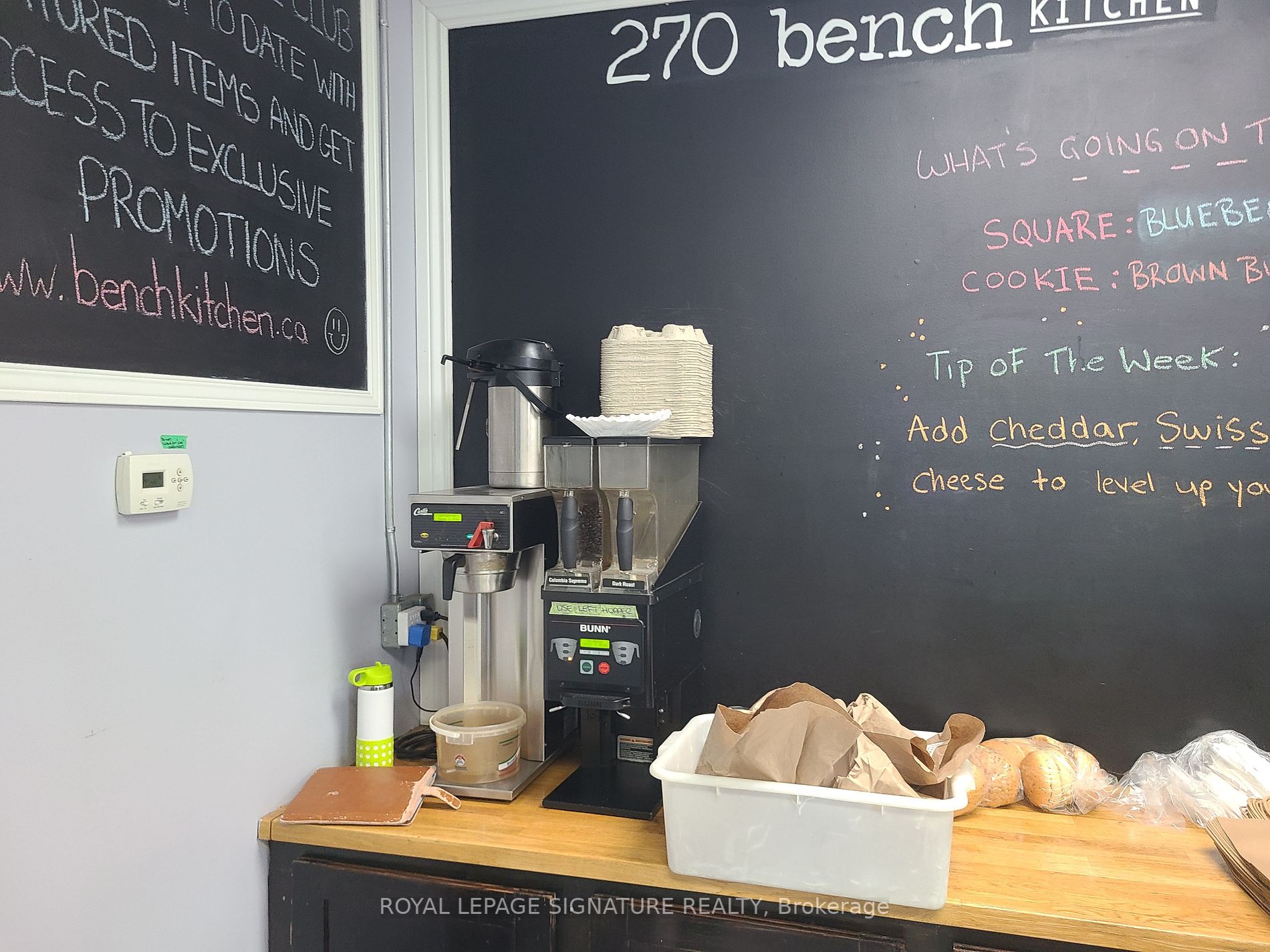 270 Main St E