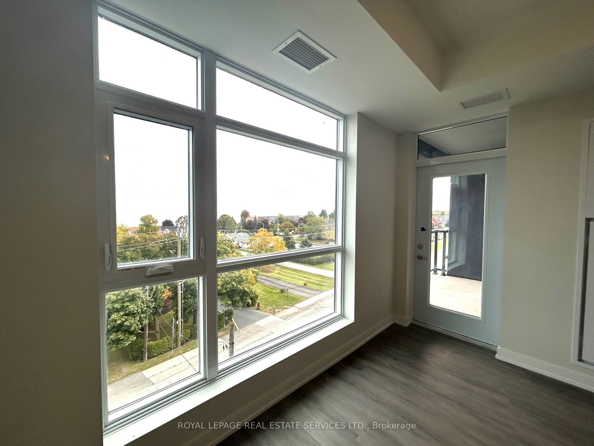 600 North Service Rd, #515