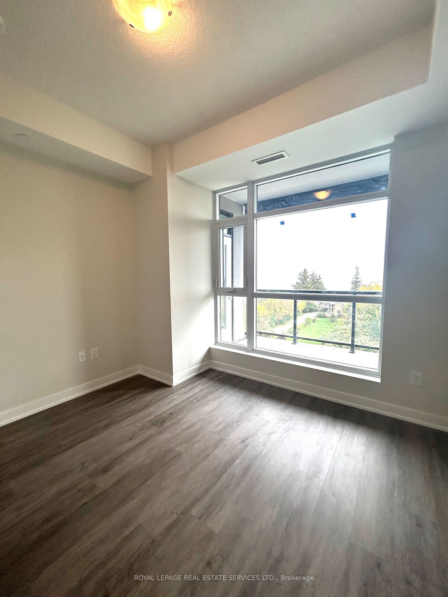 600 North Service Rd, #515