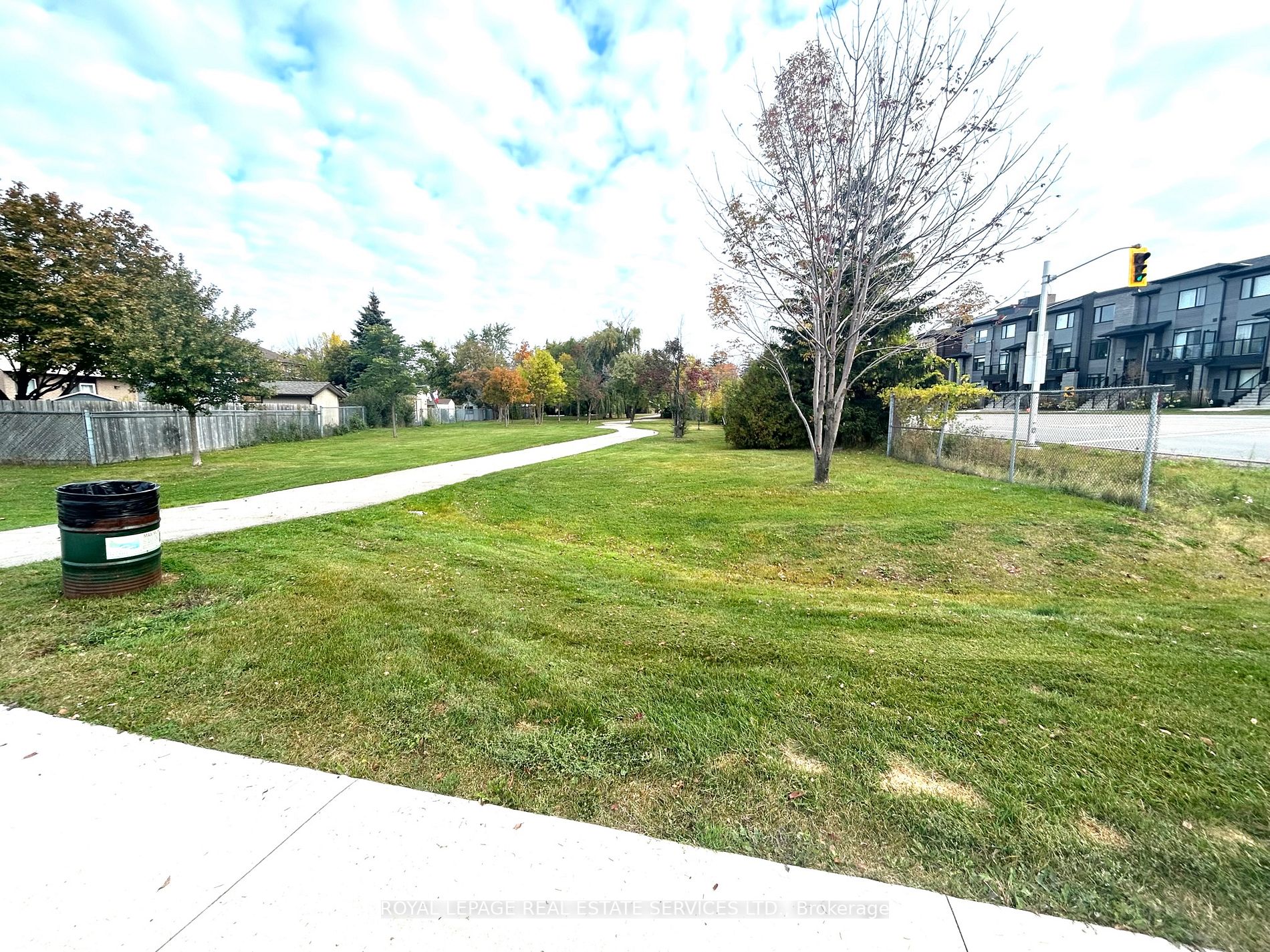 600 North Service Rd, #515