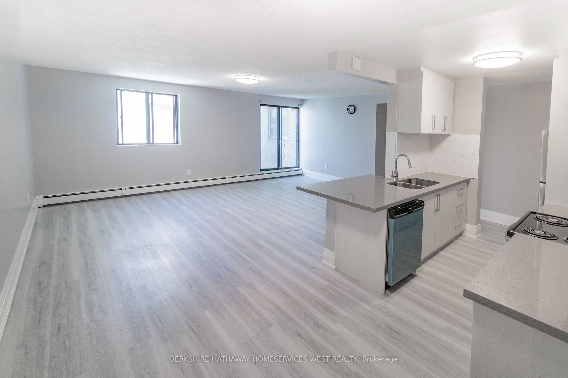 4422 Huron St, #207