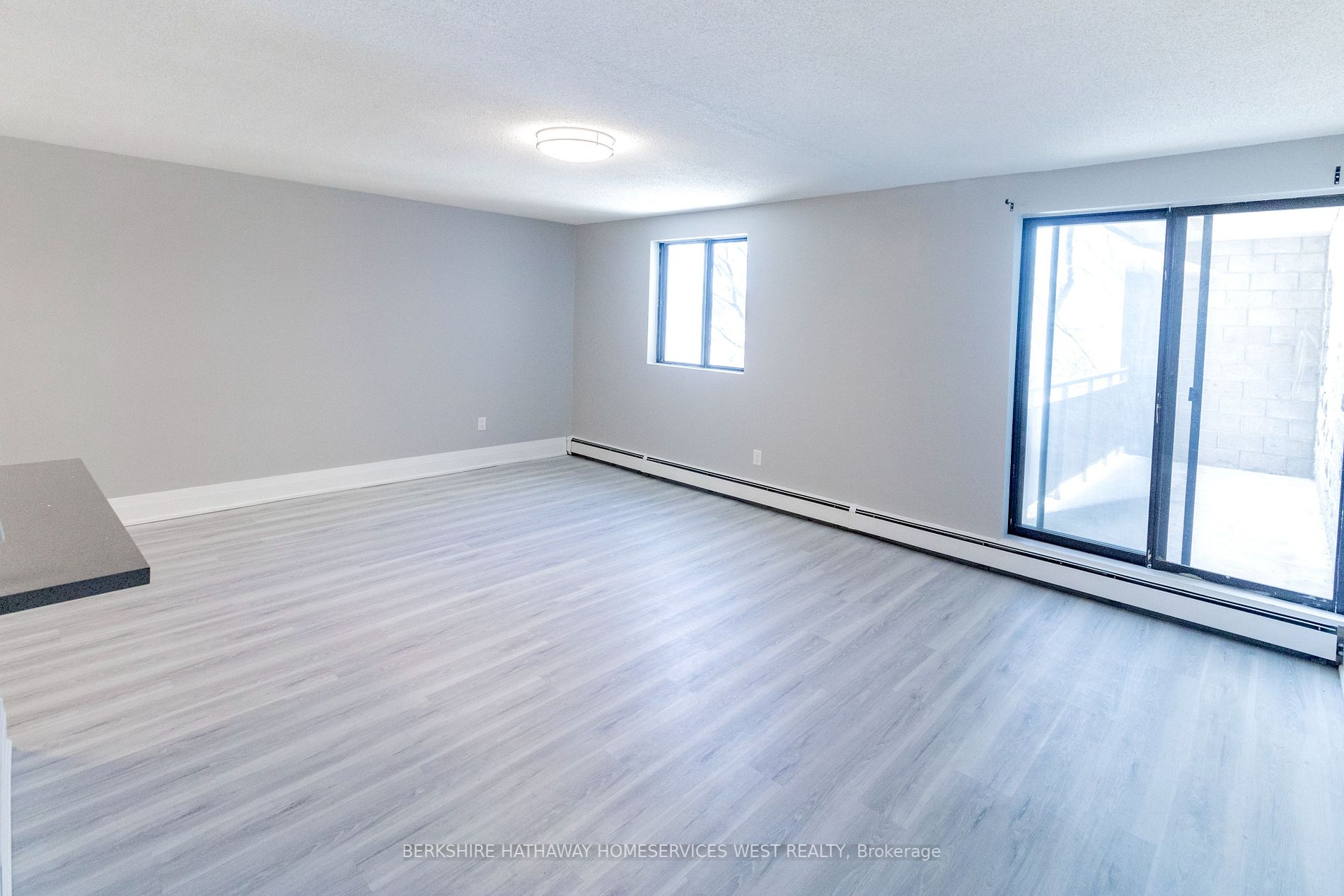 4422 Huron St, #207