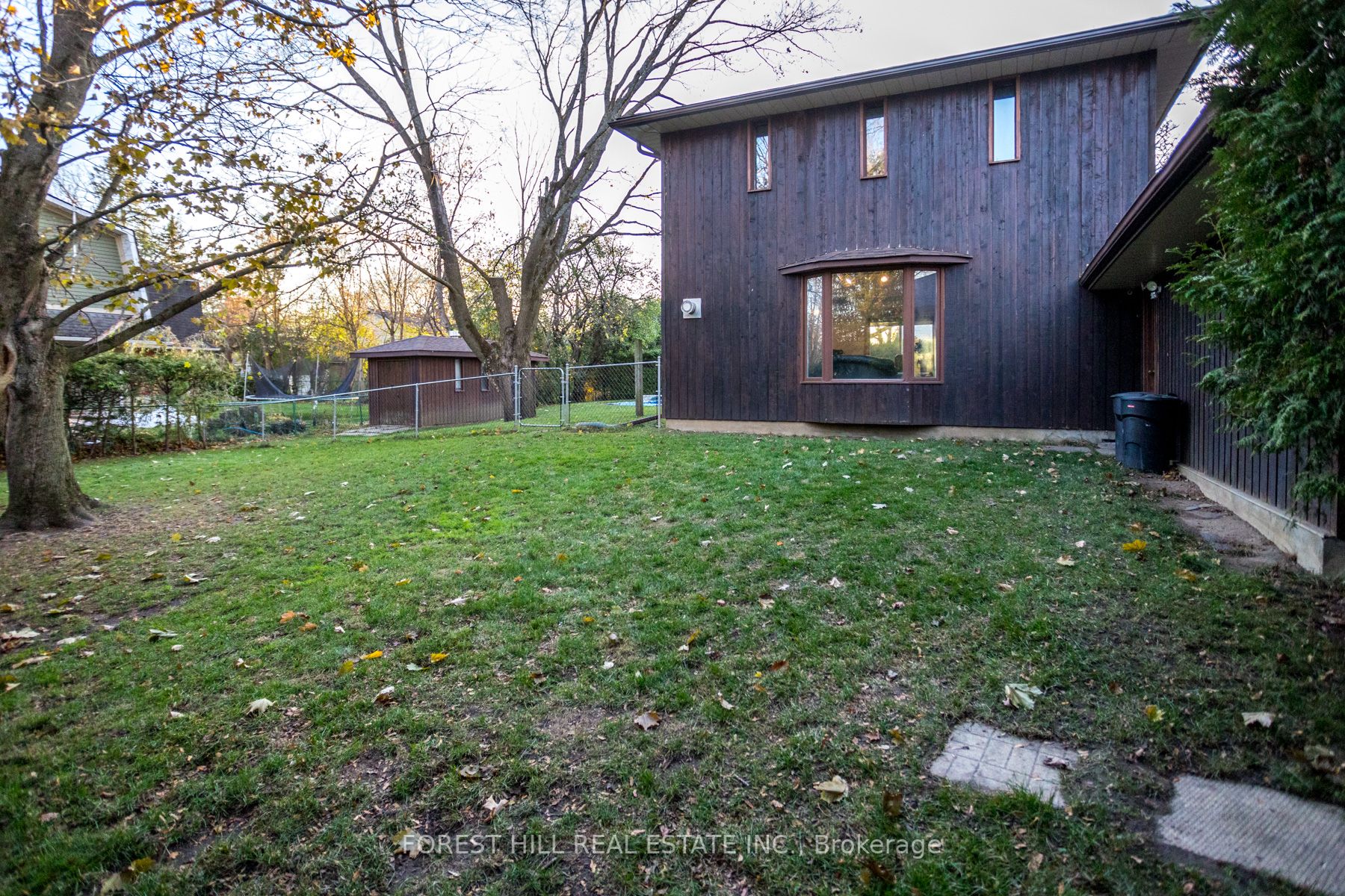 285 Cottonwood Dr