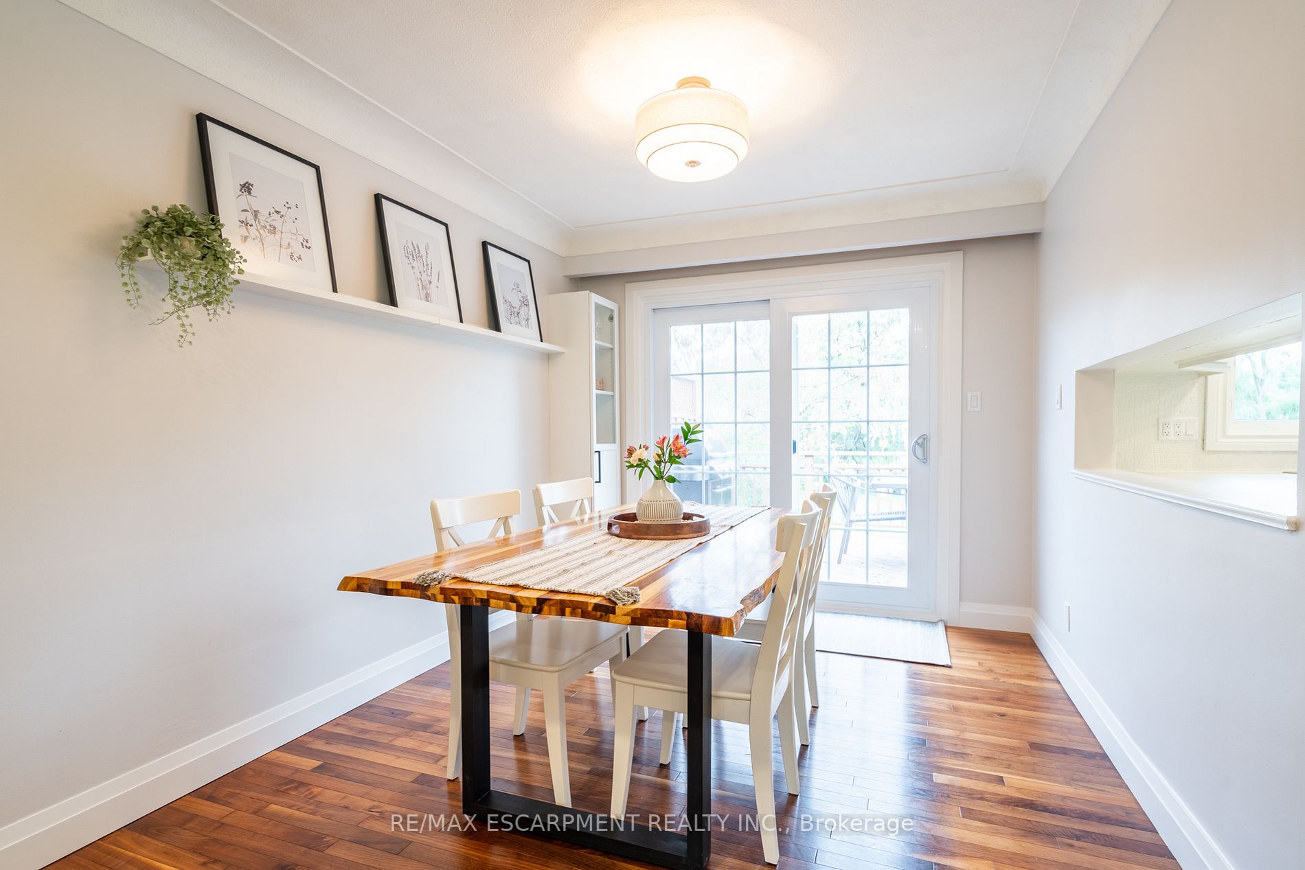 4 Valleydale Crt