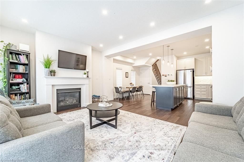 14 Greenwich Ave