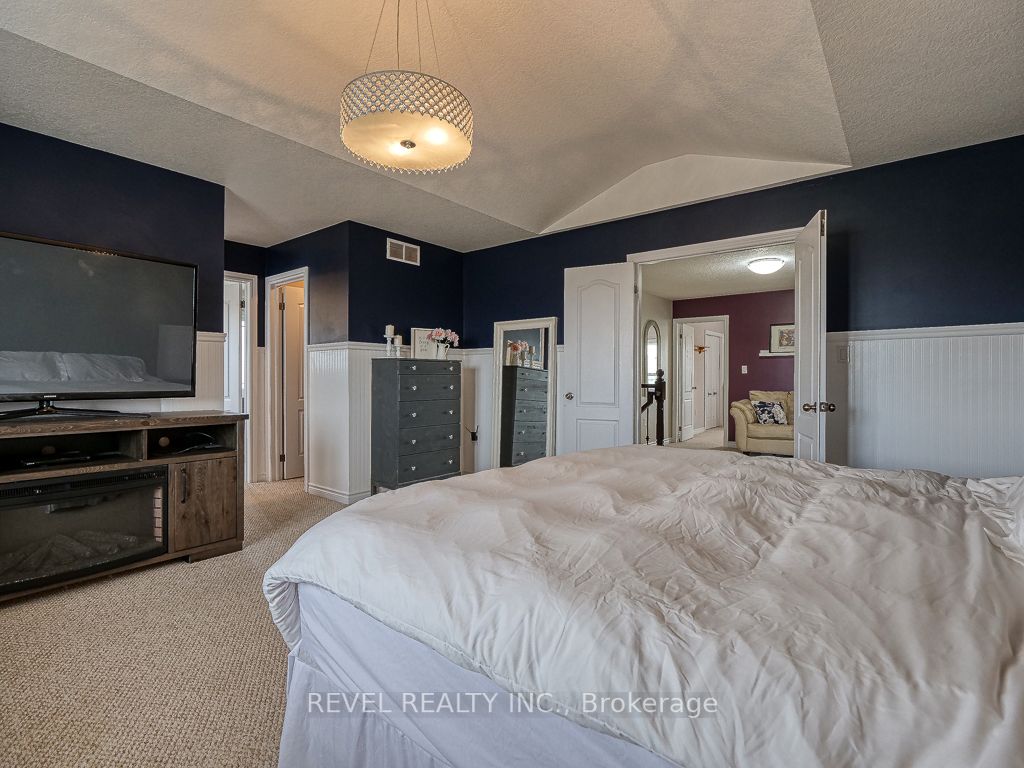 236 Three Wood Dr