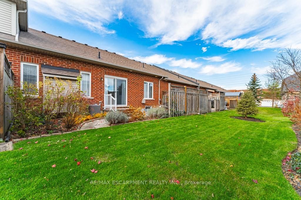 45 Manitoulin Tr, #100