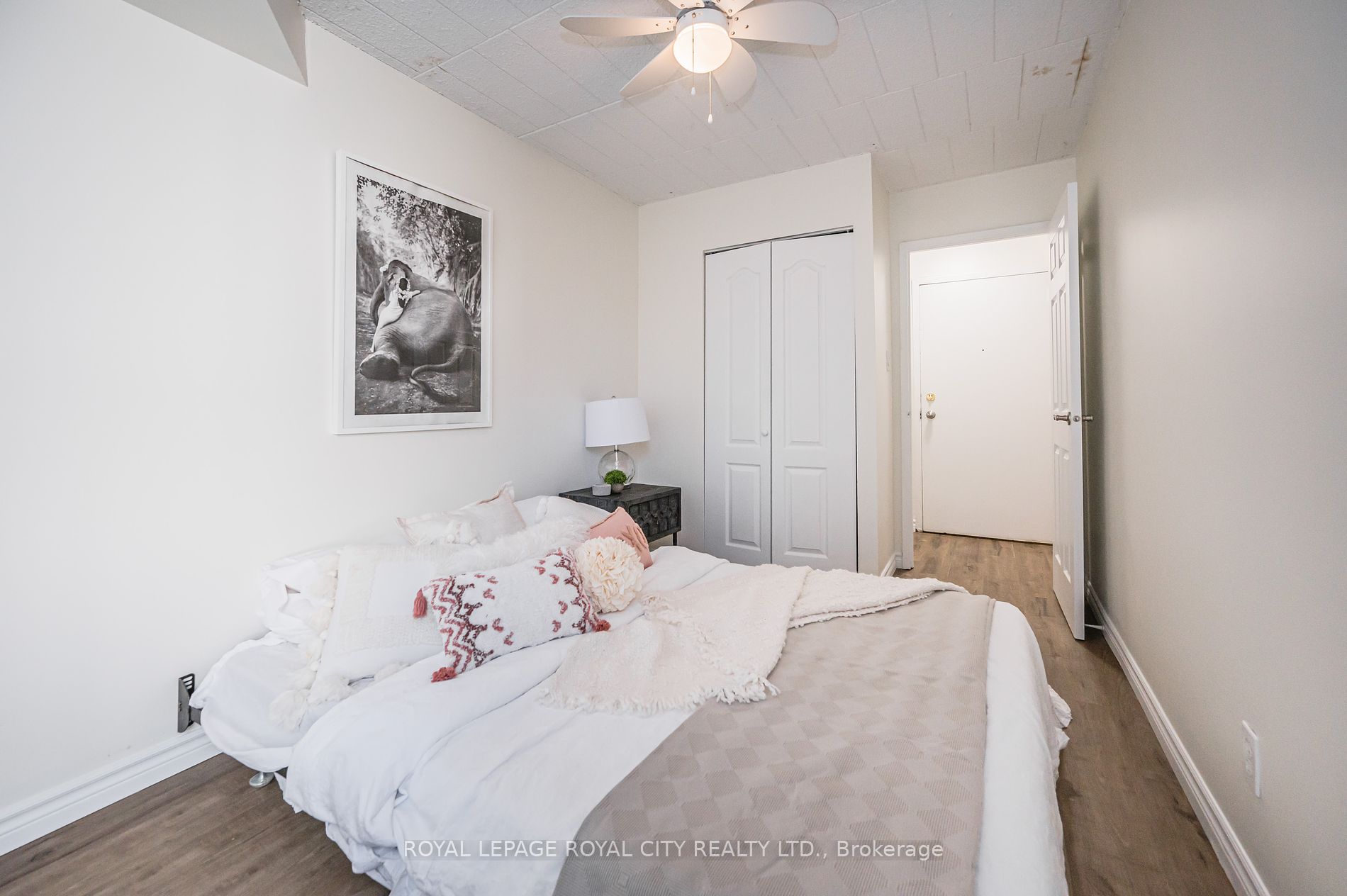105 Conroy Cres, #103