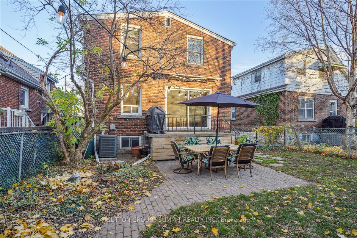 44 Crosthwaite Ave S