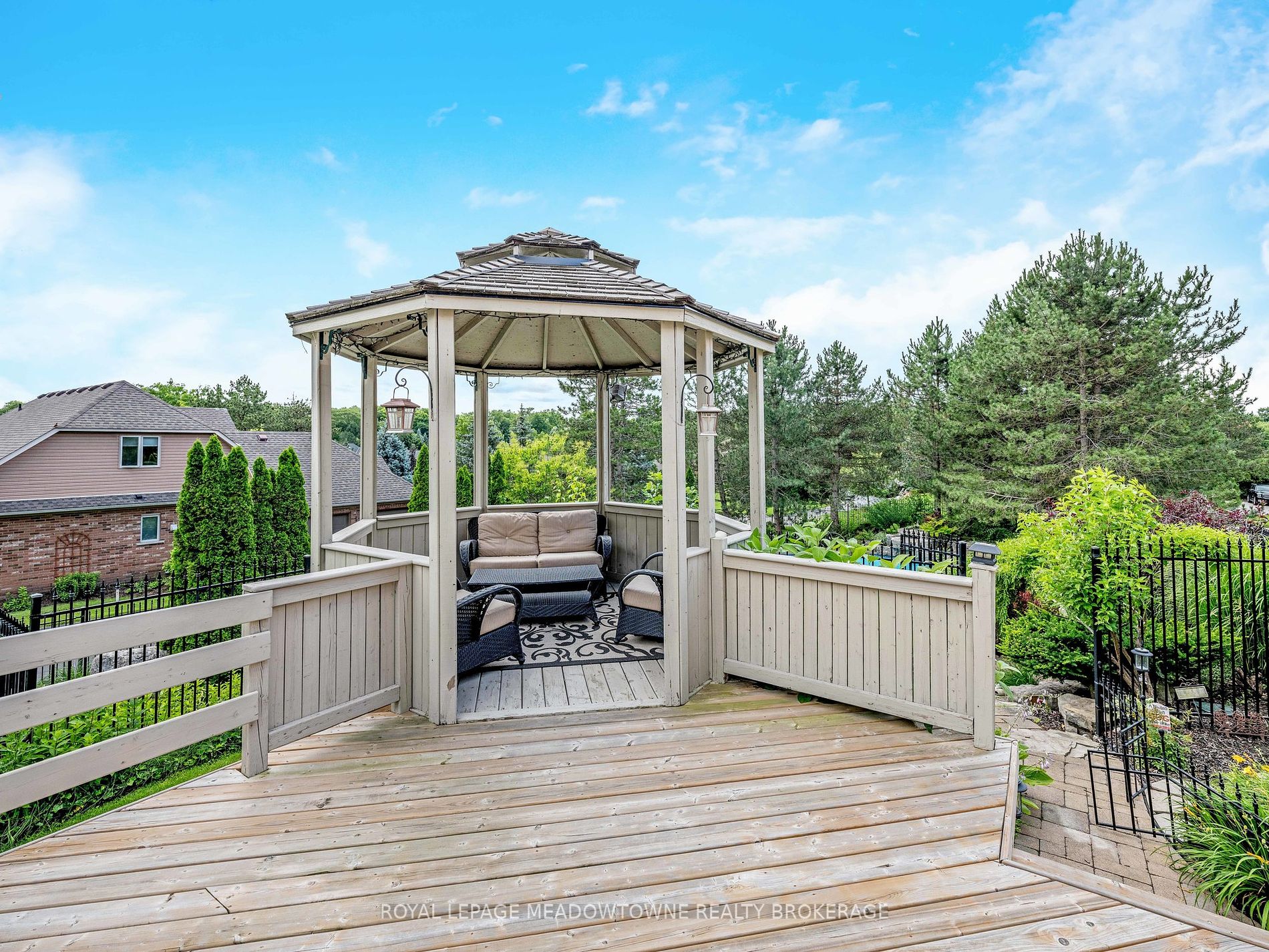 9 Palomino Drive