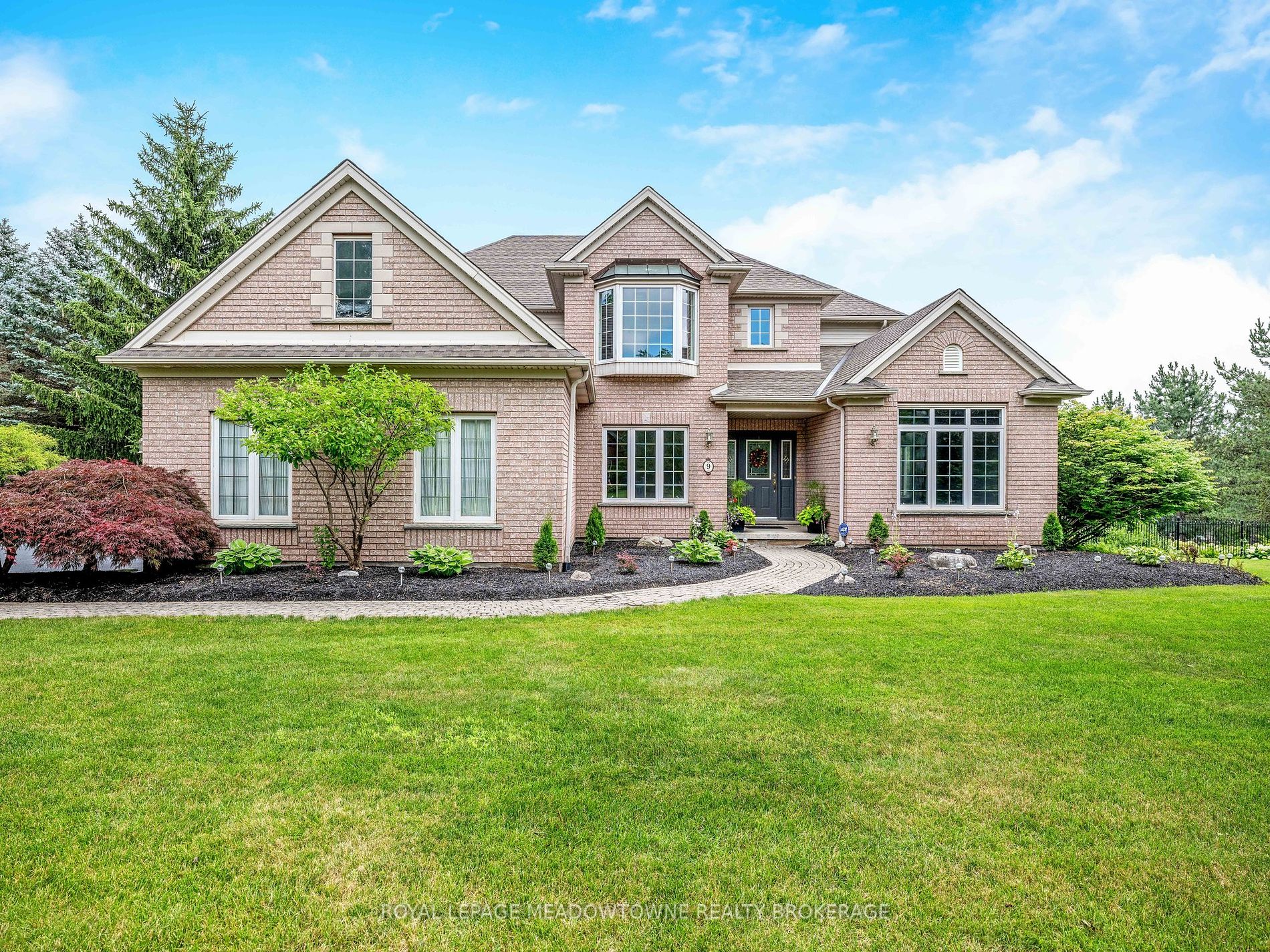 9 Palomino Drive