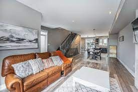 16 Waterview Lane