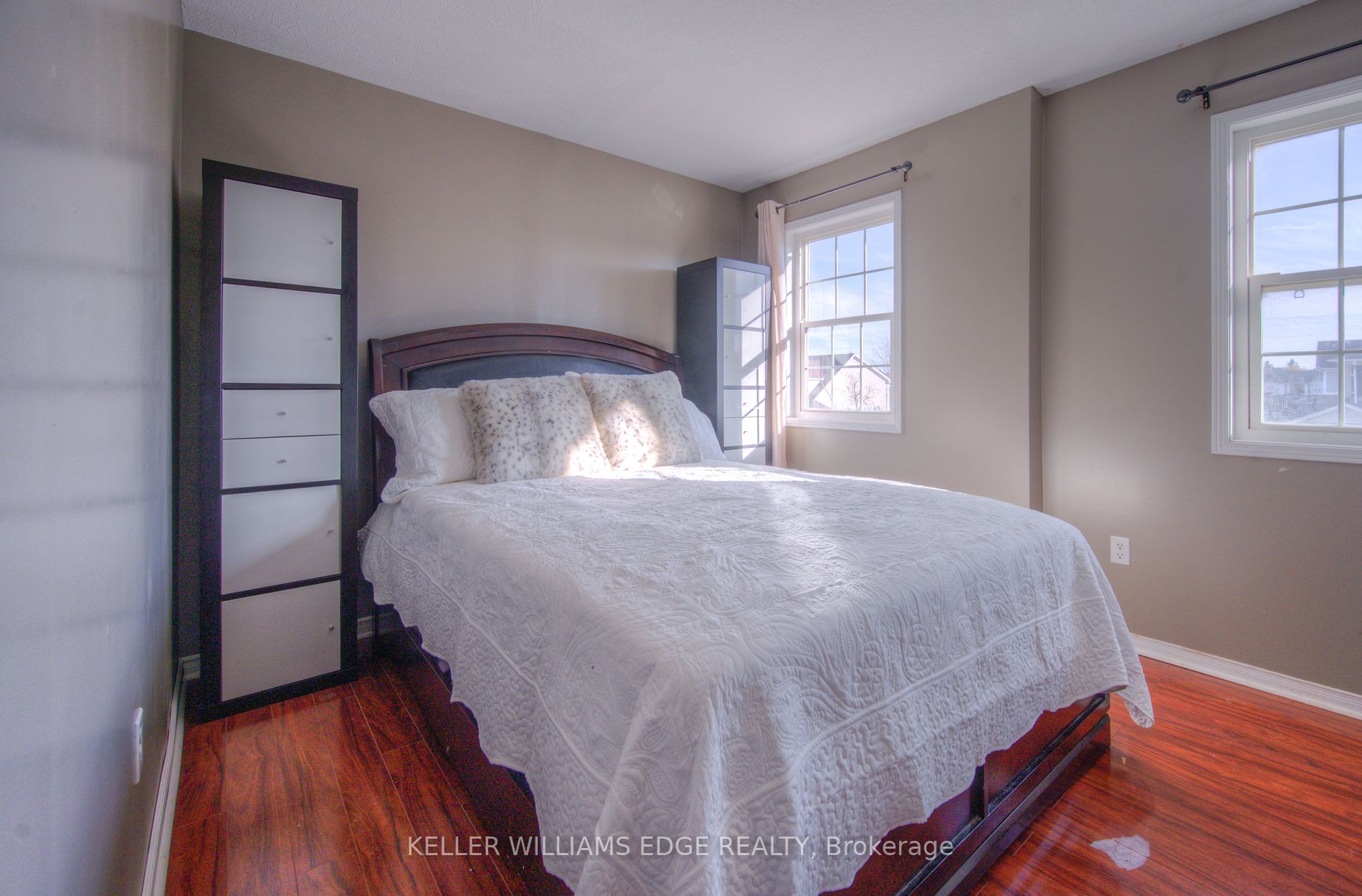 49 Waldie Cres
