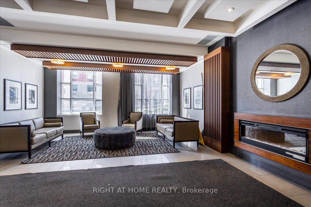 150 Main St W, #0314