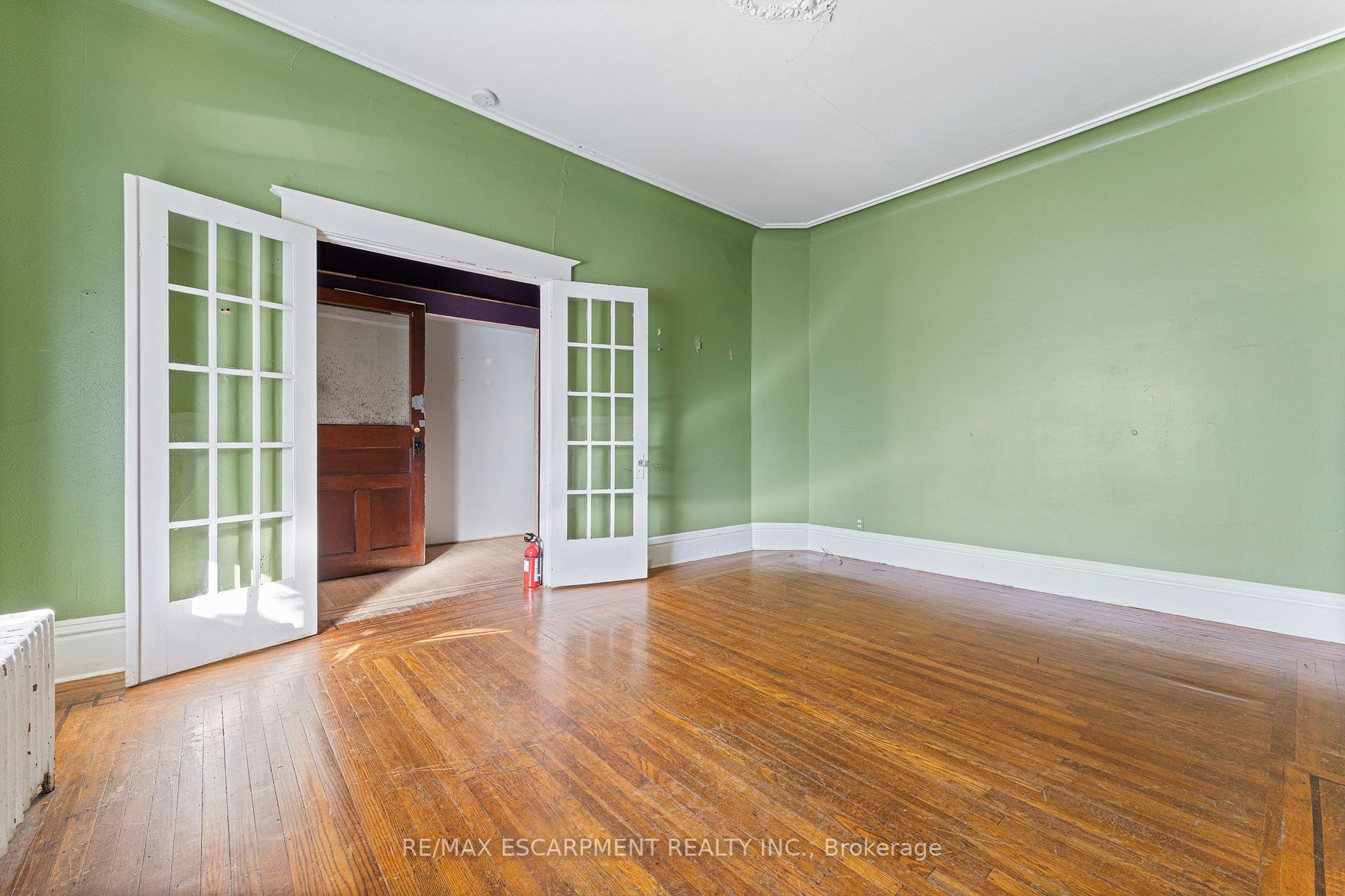 214 Robinson Rd