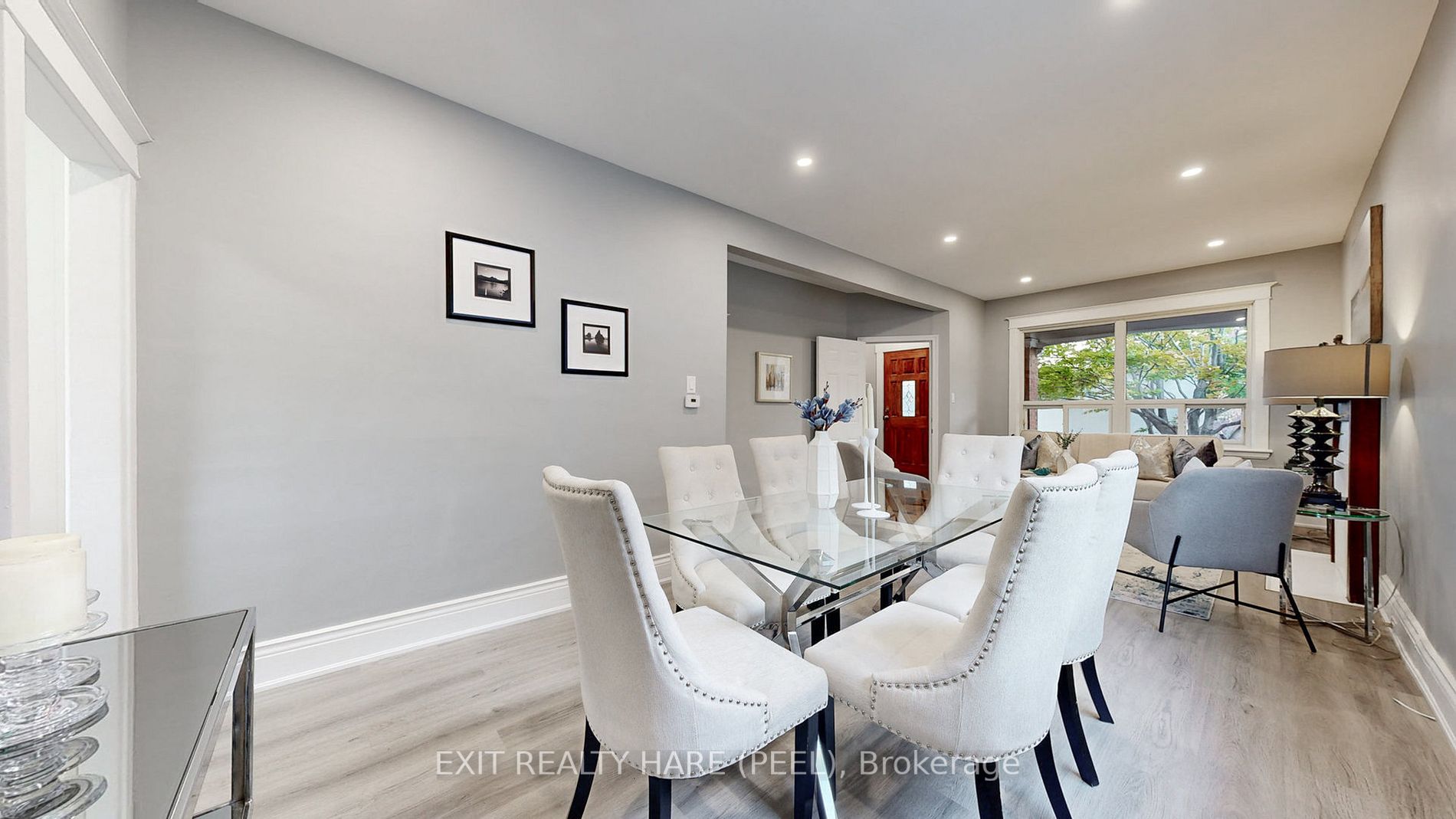 214 Rosslyn Ave S