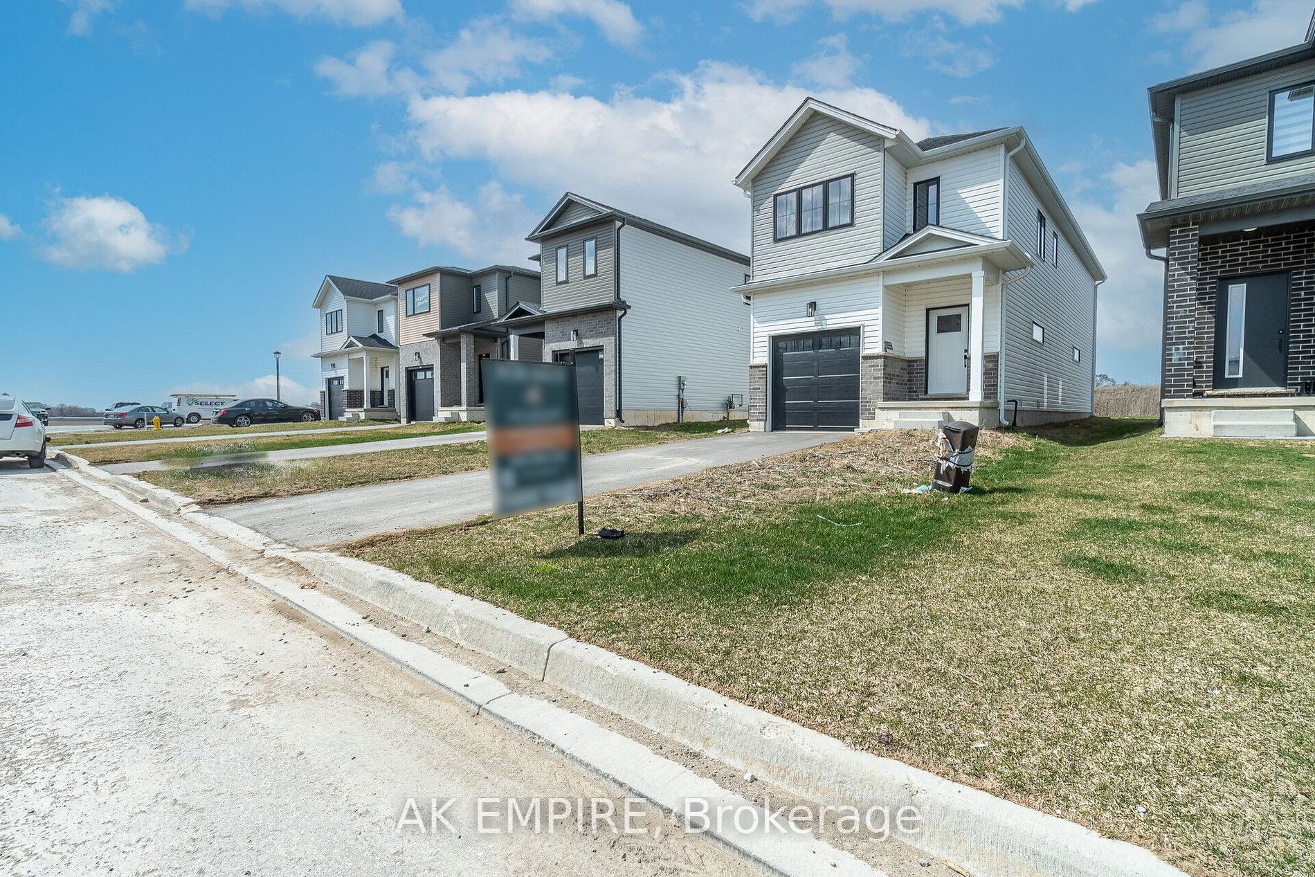 1604 Capri Cres